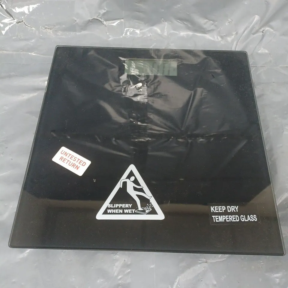 UNBRANDED TEMPERED GLASS DIGITAL BATHROOM SCALES IN BLACK - COLLECTION ONLY