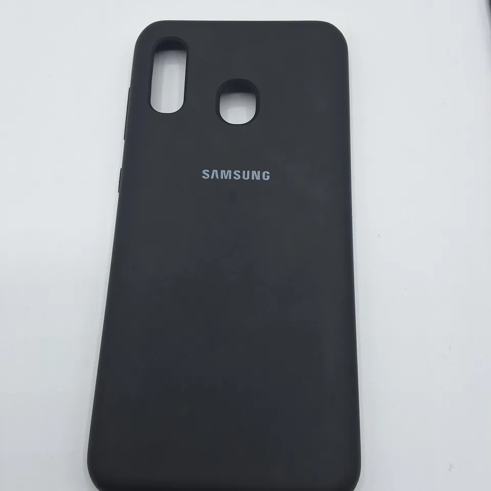 UNBOXED SAMSUNG GALAXY A20 32GB IN BLACK WITH CASE