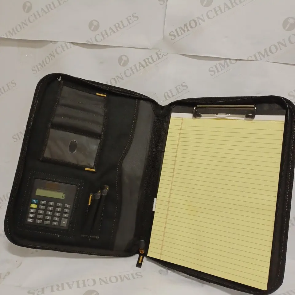 CUSTOM LEATHERCRAFT DEWALT DG5140 PRO CONTRACTOR'S BUSINESS PORTFOLIO BLACK