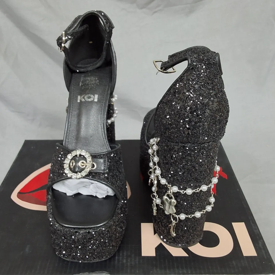 BOXED KOI X ROCKY HORROR SHOW FRASNK N FURTER CHERM HEELS BLACK - SIZE 4