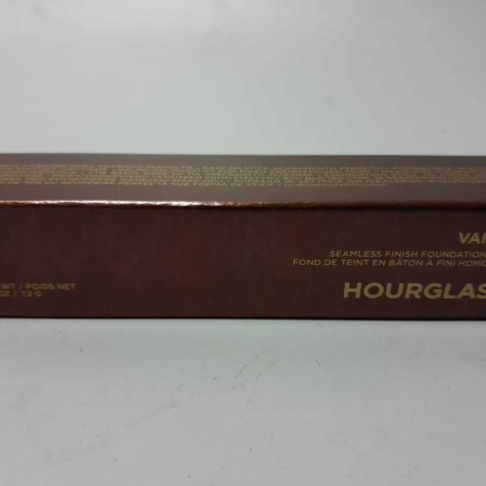 BOXED HOURGLASS VANISH SEAMLESS FINISH FOUNDATION STICK - 15 (7.2g)