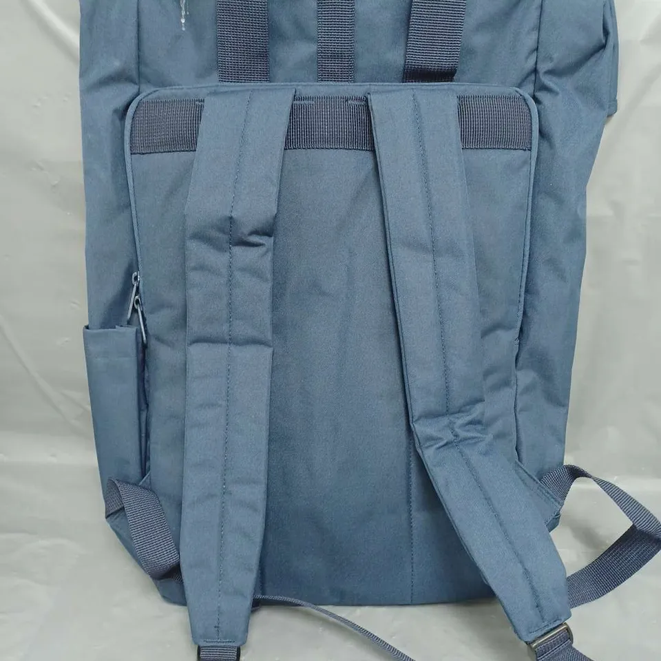 MADLUG LARGE BACKPACK NAVY BLUE