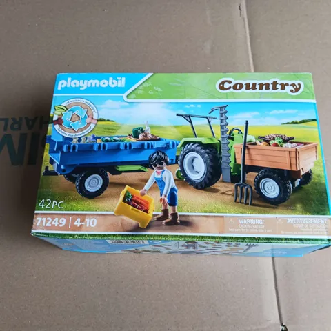BOXED PLAYMOBIL COUNTRY 71249