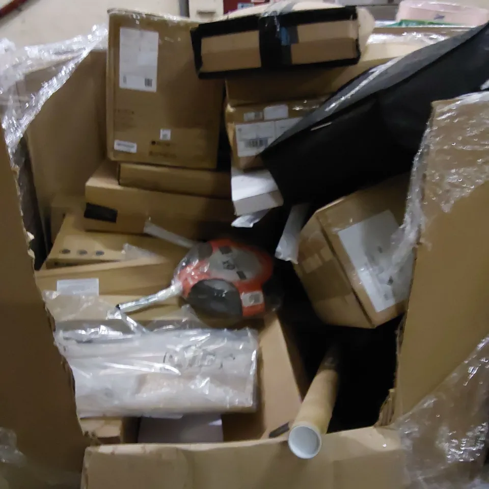 PALLET TO CONTAIN ASSORTED HOUSEHOLD ITEMS AND CONSUMER PRODUCTS. INCLUDING FOLDING WAGON, PIZZA STONE AND PEEL SET, RICE COOKER, JUICER BLENDER SET ETC