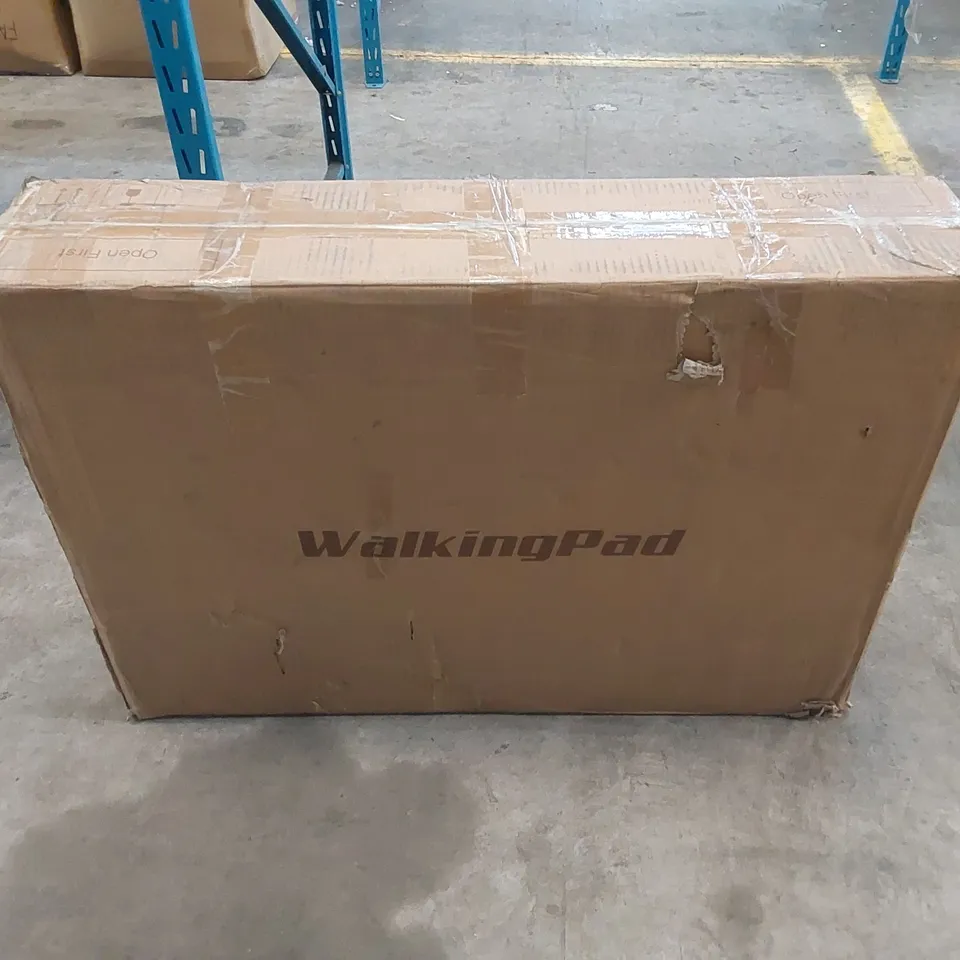BOXED WALKING PAD - BLACK // MODEL: WPA1F PRO
