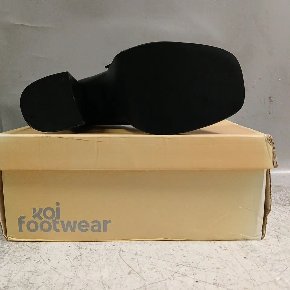 BOXED PAIR OF KOI DARKBLOOM BLACK PLATFORM HEELS SIZE UK 6