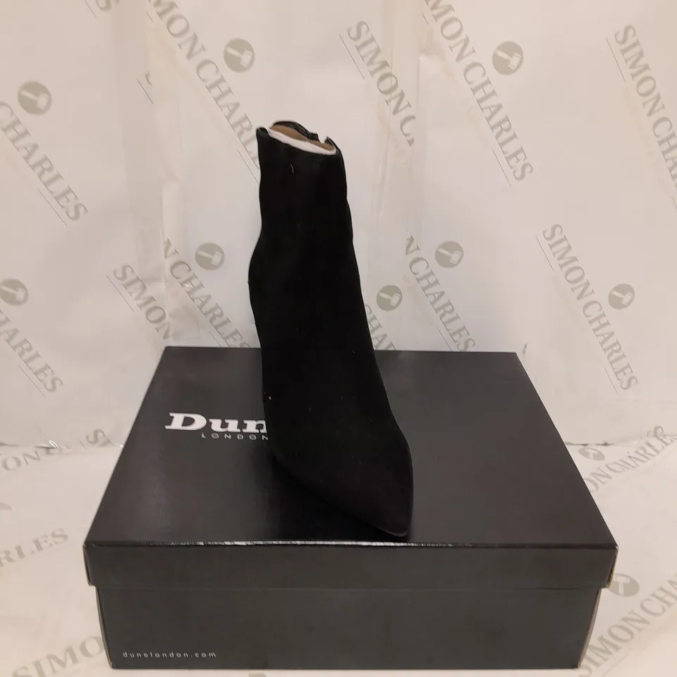 DUNNE LONDON BLACK SWEDE BOOTS SIZE 6