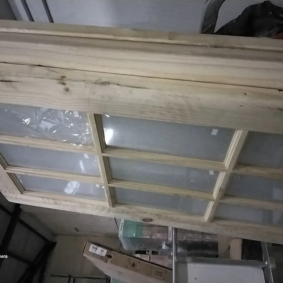 15 LITE KNOTTY PINE GLAZED INTERNAL DOOR 1981MM × 762 × 35MM