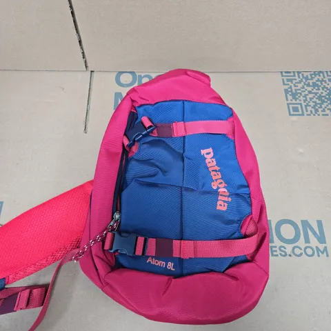 PATAGONIA ATOM 8L SLING BACKPACK – RED/BLUE