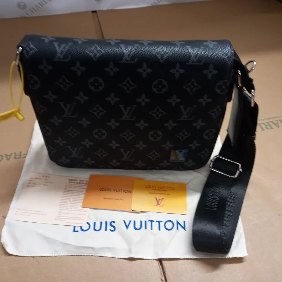 louis Vuitton black bag 