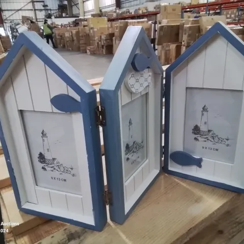 BEECH HUT X3 PHOTO FRAME