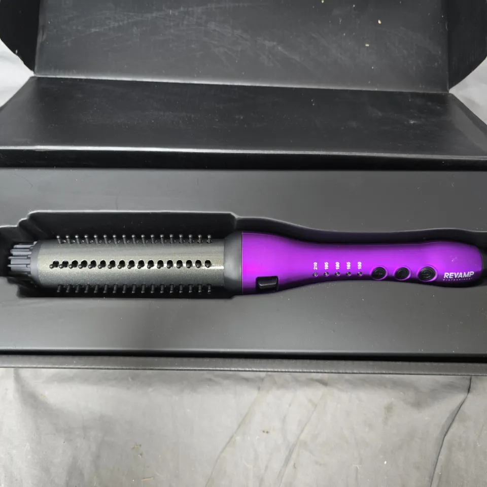 BOXED REVAMP PROGLOSS VOLUME & WAVE