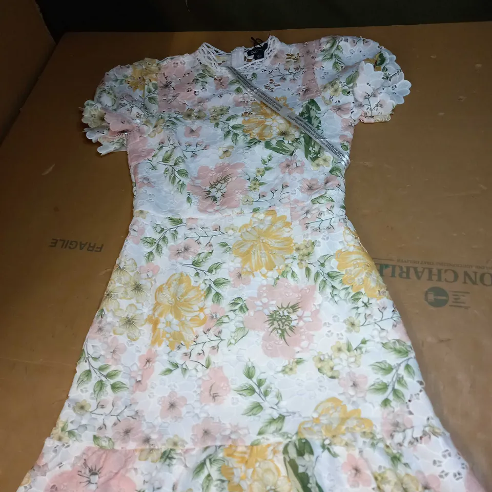 PREMIUM CROCHET FLORAL MINI DRESS SIZE 8