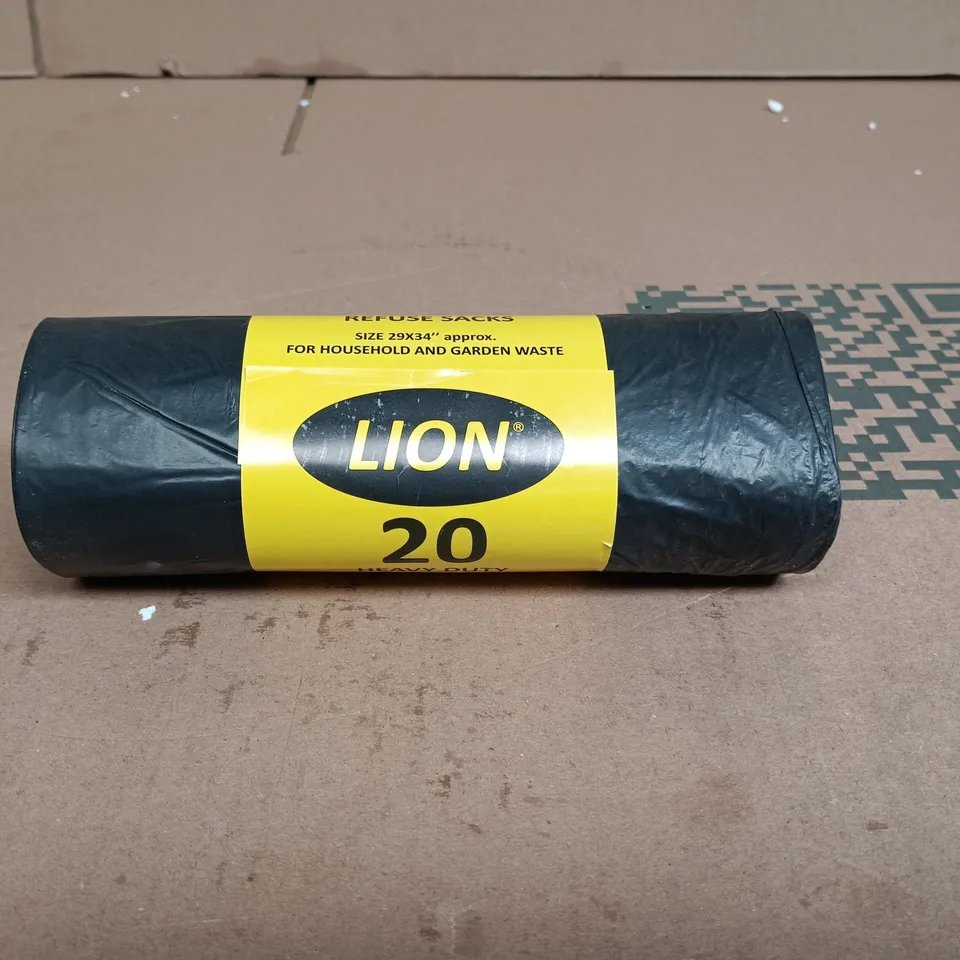 BOX OF APPROXIMATELY 9 LION HEAVY DUTY REFUSE SACK ROLLS