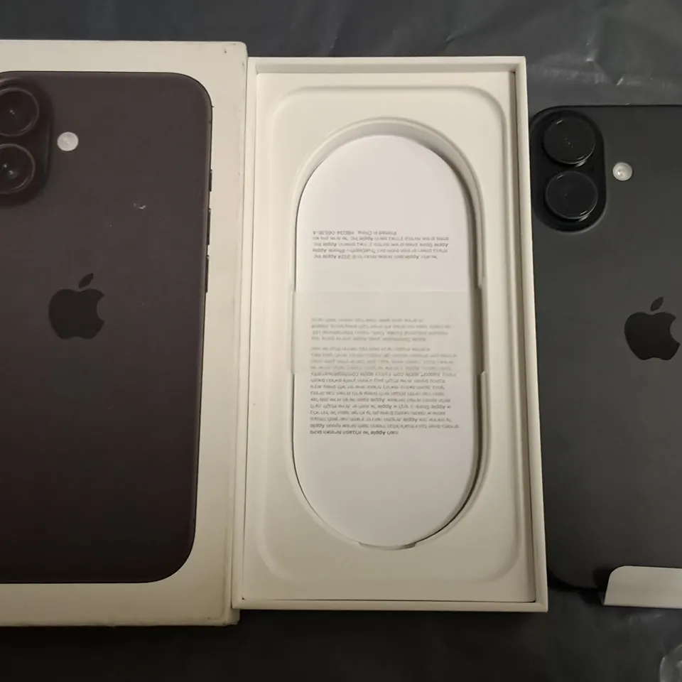 BOXED APPLE IPHONE 16 256GB IN BLACK 