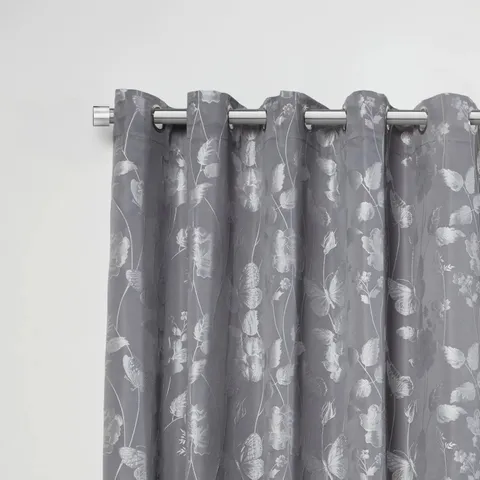 BOXED FULL STOP EXTENDABLE EYELET CURTAIN POLE AND HARDWARE SET