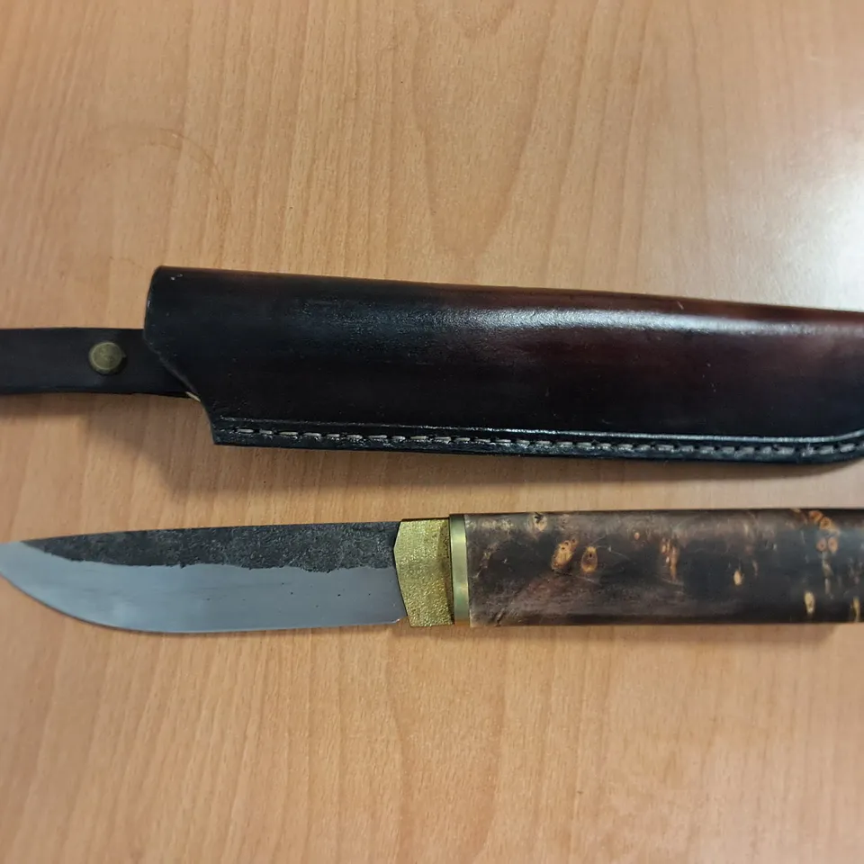 4.5" WOODEN HANDLED KNIFE WITH SHEATH