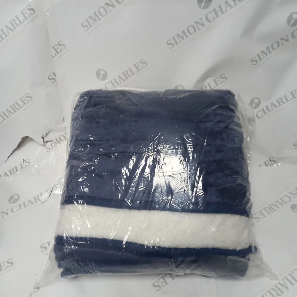 COZEE HOME OVERSIZED HEATED WRAP IN NAVY