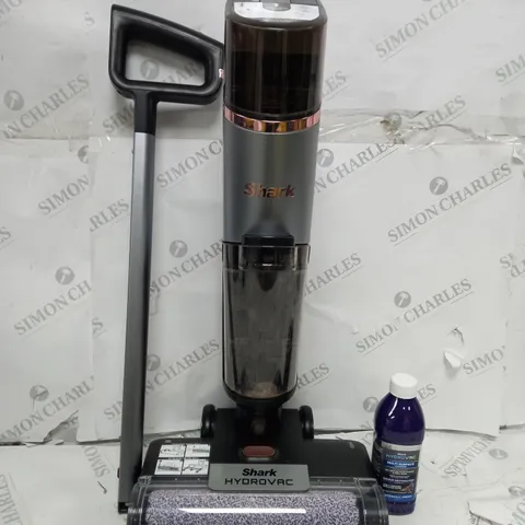 BOXED SHARK HYDROVAC HARD FLOOR WET & DRY CORDLESS CLEANER WD210UK