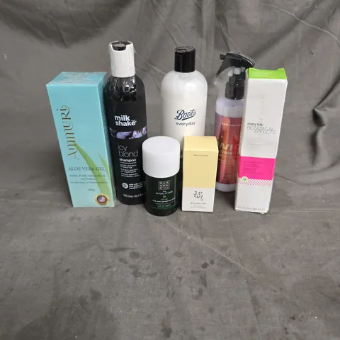 APPROXIMATEY 20 HEALTH AND BEAUTY PRODUCTS TO INCLUDE - BEAUTY OF JOSEON GLOW SERUM - MARY KAY NOTANICAL EFFECTS REFRESHING TONER - MILKSHAKE ICY BLOND SHAMPOO - ETC