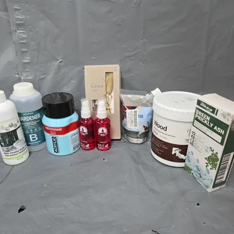 APPROXIMATELY 20 ASSORTED HOUSEHOLD ITEMS TO INCLUDE WOOD WATERBRONE PAINT, GREEN PICKLY ASH HERBAL MITE REMOVAL, STAIN REMOVAL CLEANING SPRAY, ETC - COLLECTION ONLY