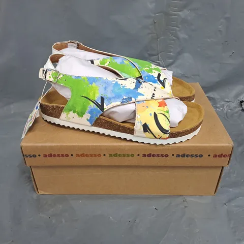 BOXED PAIR OF ADESSO EMMIE SANDALS IN WHITE MULTI - SIZE 6