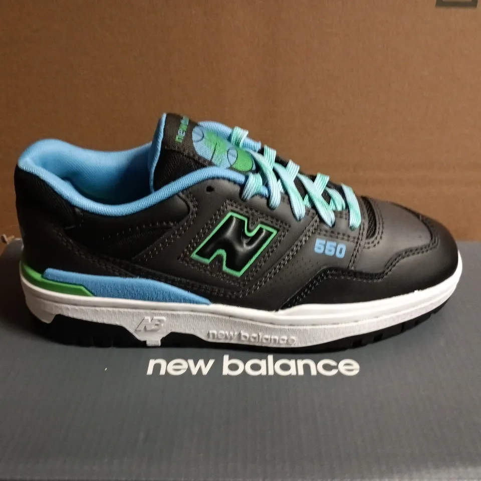 NEW BALANCE 550 KIDS TRAINERS – BLACK WITH TURQUOISE LACES - UK 3