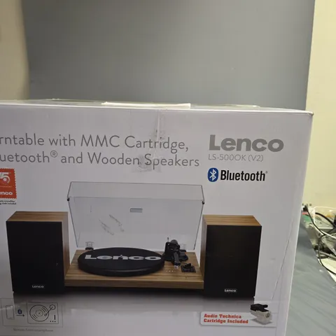 LENCO LS-500OK TURNTABLE WITH MMC CARTRIDGE, BLUETOOTH AND WOODEN SPEAKERS
