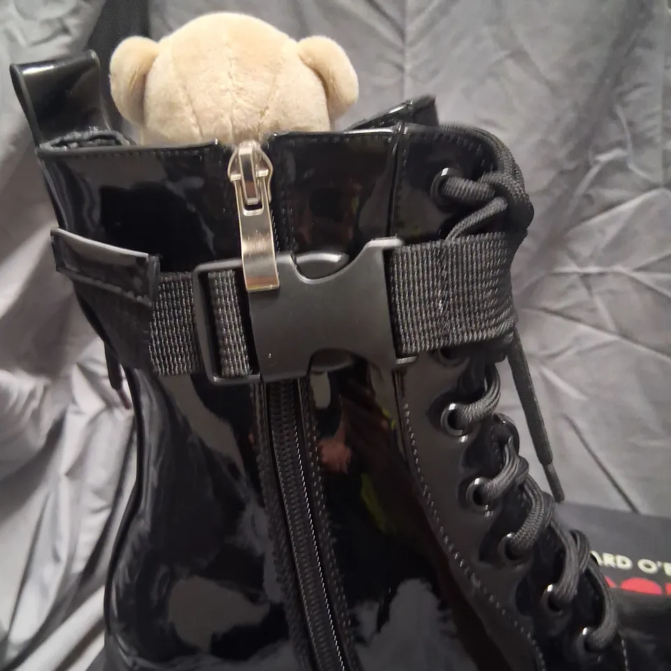 BRAND NEW BOXED RICHARD O'BRIEN'S ROCKY HORROR SHOW X KOI EDDIE'S TEDDY PLATFORM SPIKED BOOTS BLACK SIZE 3