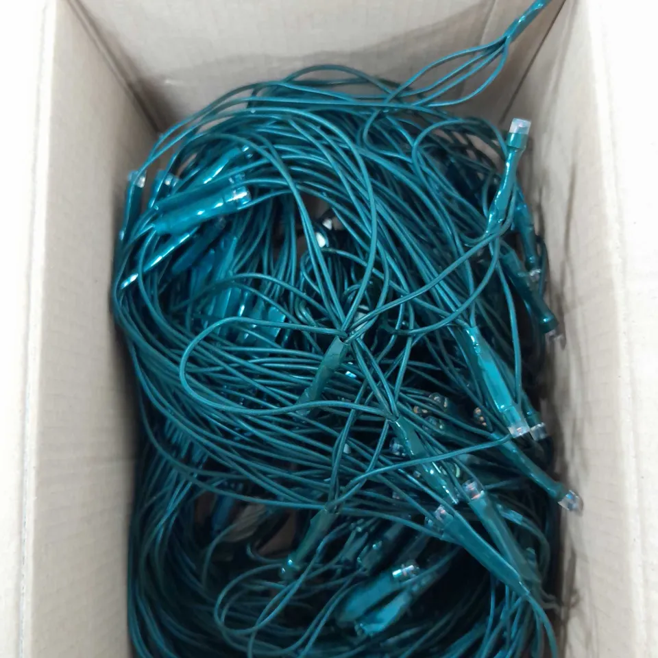 160 SET LED INDOOR AND OUTDOOR CHRISTMAS WINDOW LIGHTS RRP £32.99