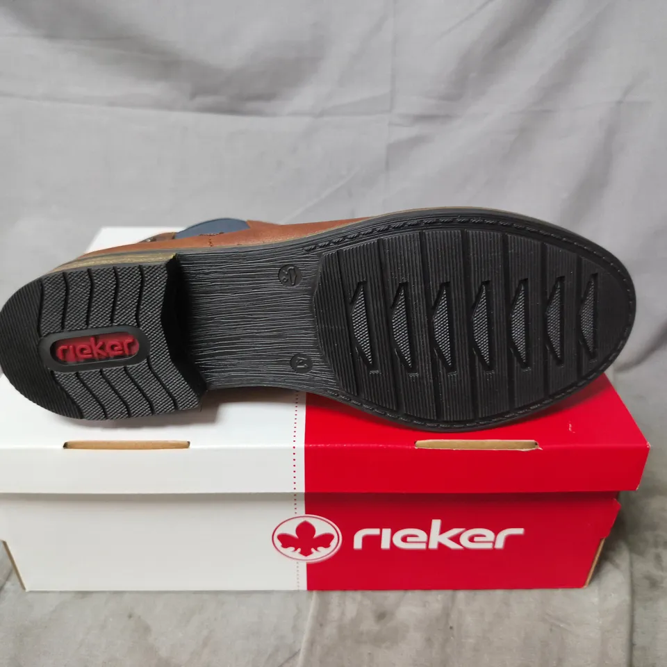 RIEKER MEN'S BROWN LEATHER CHELSEA BOOTS WITH ELASTIC SIDES AND ZIP – BOXED - SIZE 41