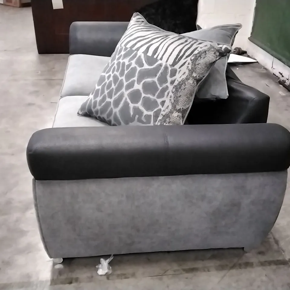 QUALITY BRITISH DESIGNER HILTON SOFABED - BLACK/CHARCOAL 