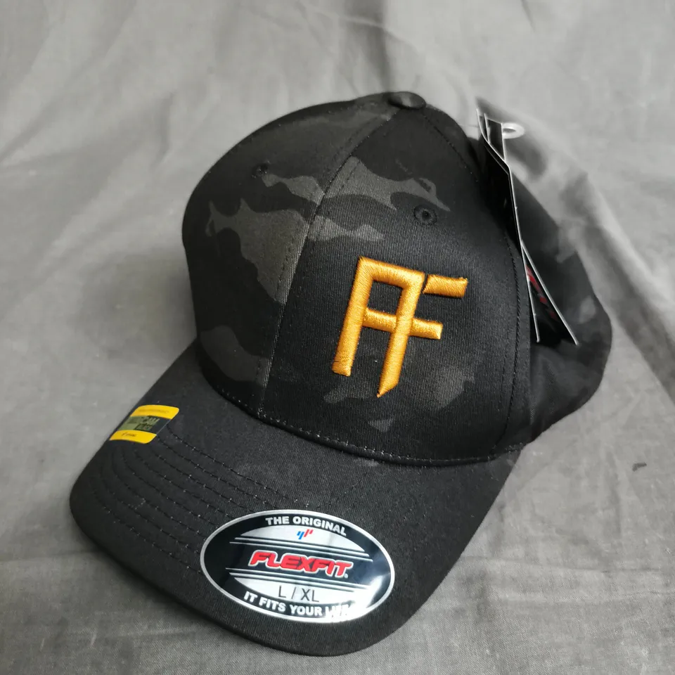 FLEXFIT MULTICAM BLACK CAP – L/XL WITH AF LOGO 
