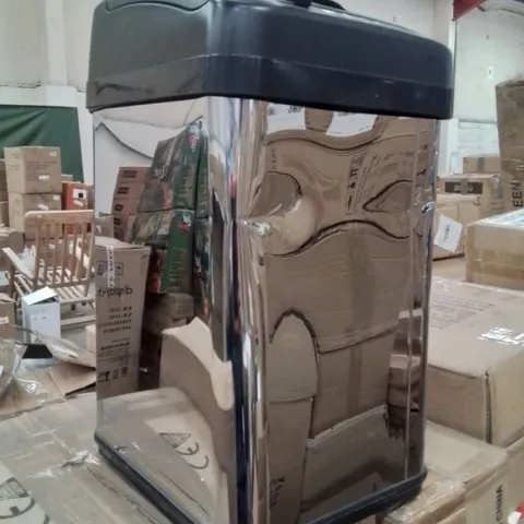 BOXED ALUMINIUM TRASH CAN