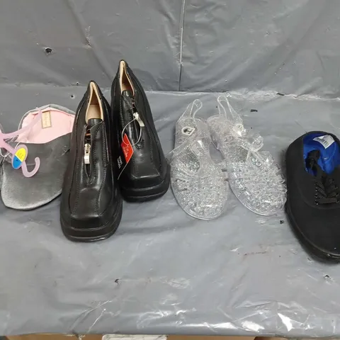 APPROXIMATELY 15 ASSORTED WOMENS PAIRS OF SHOES IN VARIOUS COLOURS, STYLES, AND SIZES