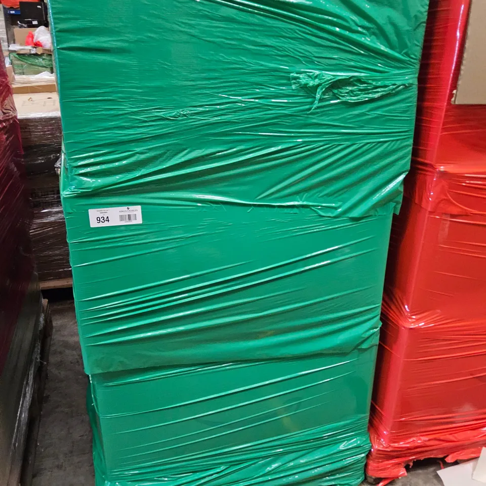 PALLET CONTAINING 6 CASES OF ASSORTED ITEMS, INCLUDING, WIRED KEYBOARDS, KIDS TOOTHPASTE, PPE MASKS, LED LIGHTBULBS, WATER SPRAY TOYS, WATER PISTOLS,