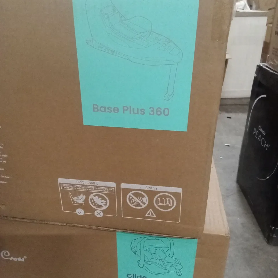 BOXED SILVER CROSS GLIDE PLUS CAR SEAT AND I-SIZE BASE (2 BOXES)