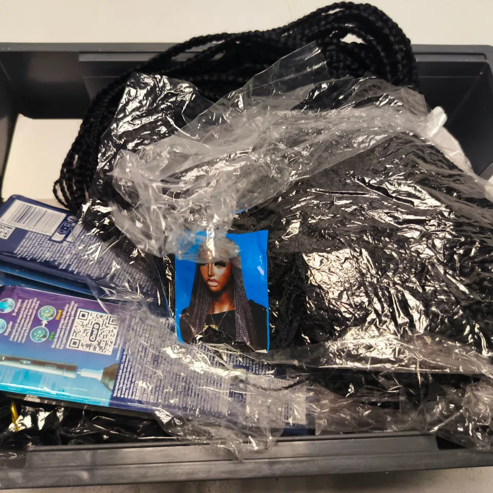 APPROXIMATELY 8 ASSORTED HEALTH & BEAUTY PRODUCTS TO INCLUDE TYMO ADJUSTABLE DIFFUSER, ORAL B PRO HEADS, HAIR EXTENSIONS, ETC - COLLECTION ONLY