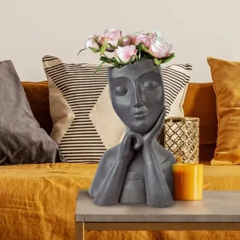BOXED IDEALIST BUST BLACK FACE PLANTER