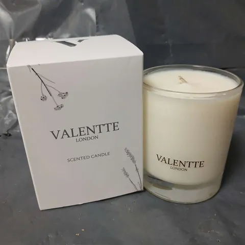 BOXED VALENTTE JUNIPER BERRY & LEMON CANDLE (150g)