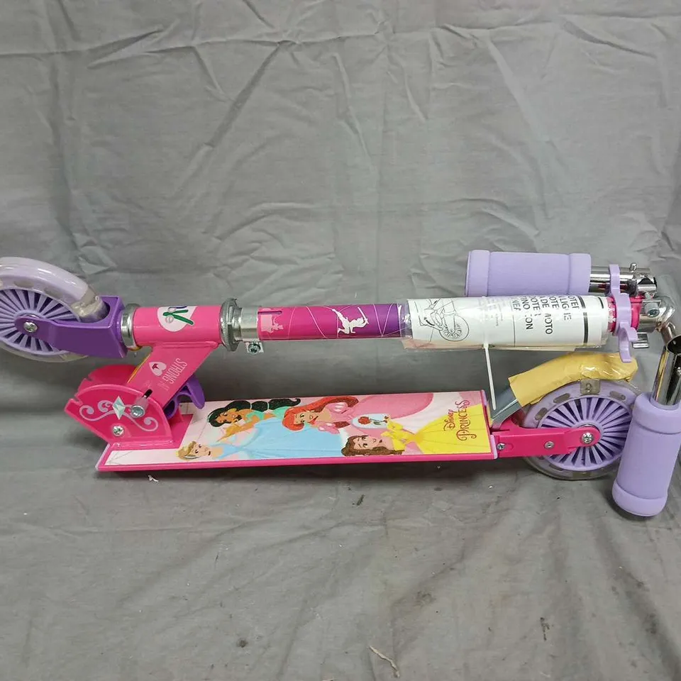 BOXED DISNEY PRINCESS FOLDING INLINE SCOOTER WITH LIGHT-UP WHEELS