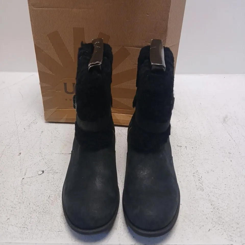 UGG AUSTRALIA W BLAYRE II BOOTS – BLACK, UK 4.5 (US 6) – BOXED