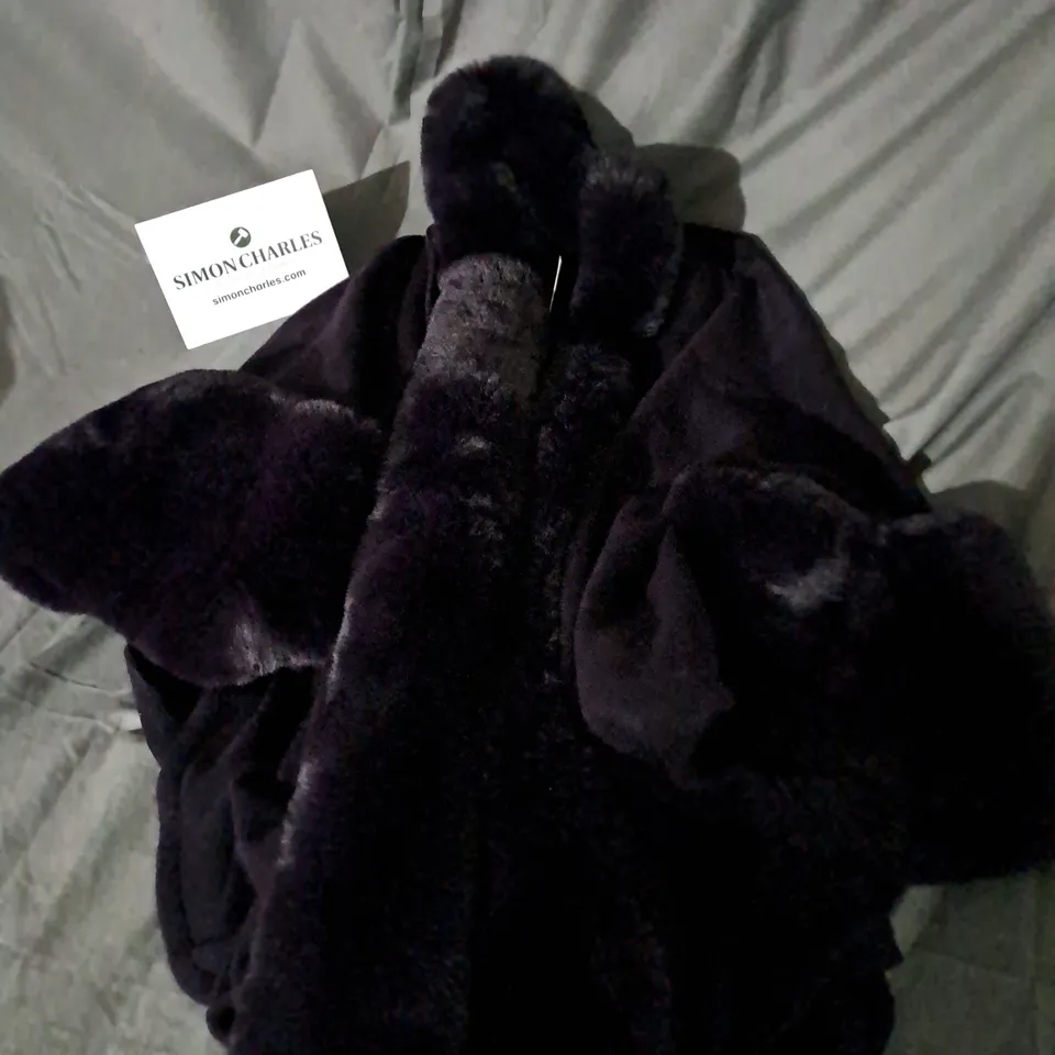 FRANK USHER FAUX FUR AUBERGINE CAPE - ONE SIZE 
