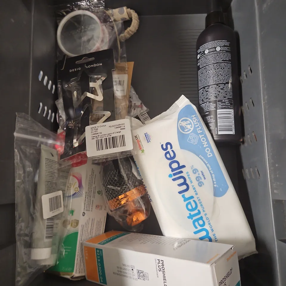 APPROXIMATEY 20 ASSORTED HEALTH AND BEAUTY PRODUCTS TO INCLUDE - DUNE UNIVERSAL PROTECTOR - MAKEUP PALETTE - MILK MAKEUP MASCARA - ETC