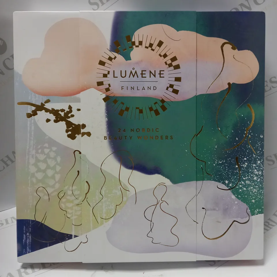 LUMENE 24 NORDIC BEAUTY WONDERS ADVENT CALENDAR