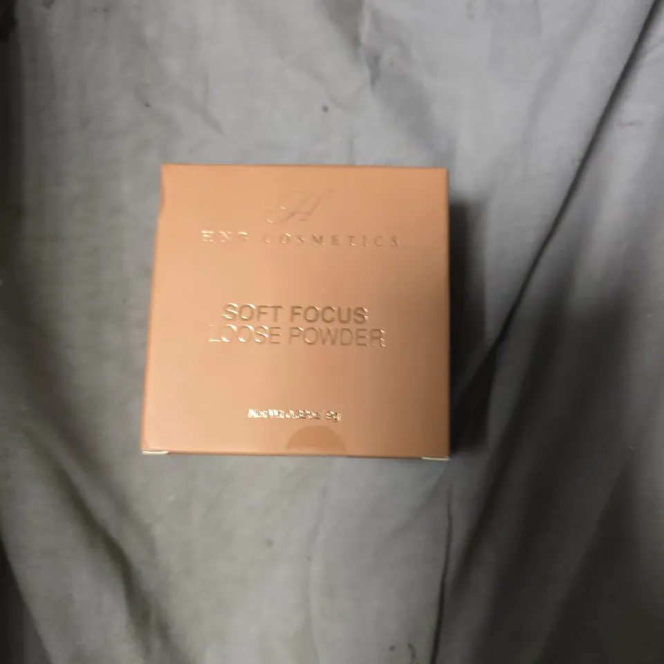 HEALTH & BEAUTY LOT: MUSTELA BABY WASH, ENT COSMETICS SOFT FOCUS POWDER & SKINCARE ITEMS