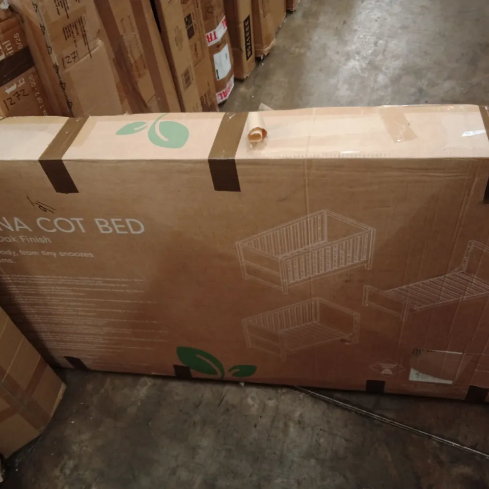 BOXED TUTTI BAMBINI MODENA COT BED IN WHITE AND OAK