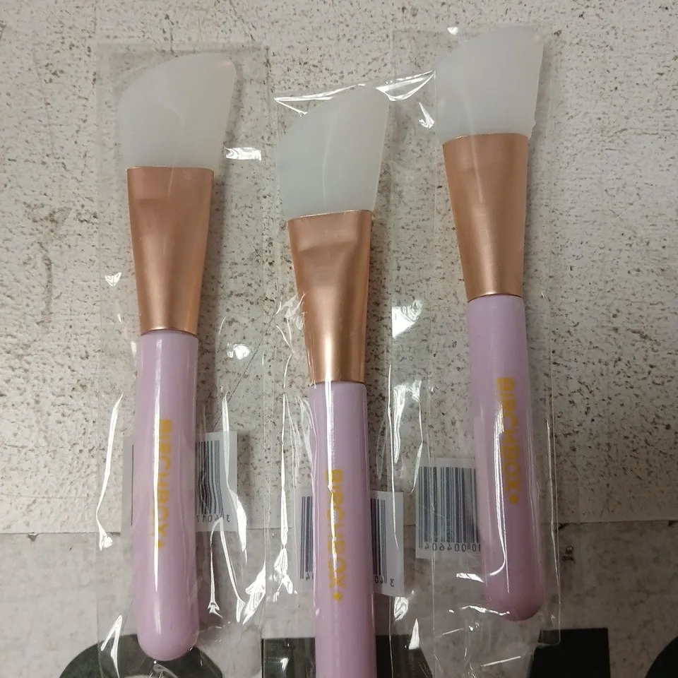APPROX 20 BIRCHBOX SILICONE FACE BRUSHES
