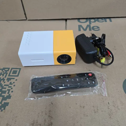 BOXED UNBRANDED LED PROJECTOR 