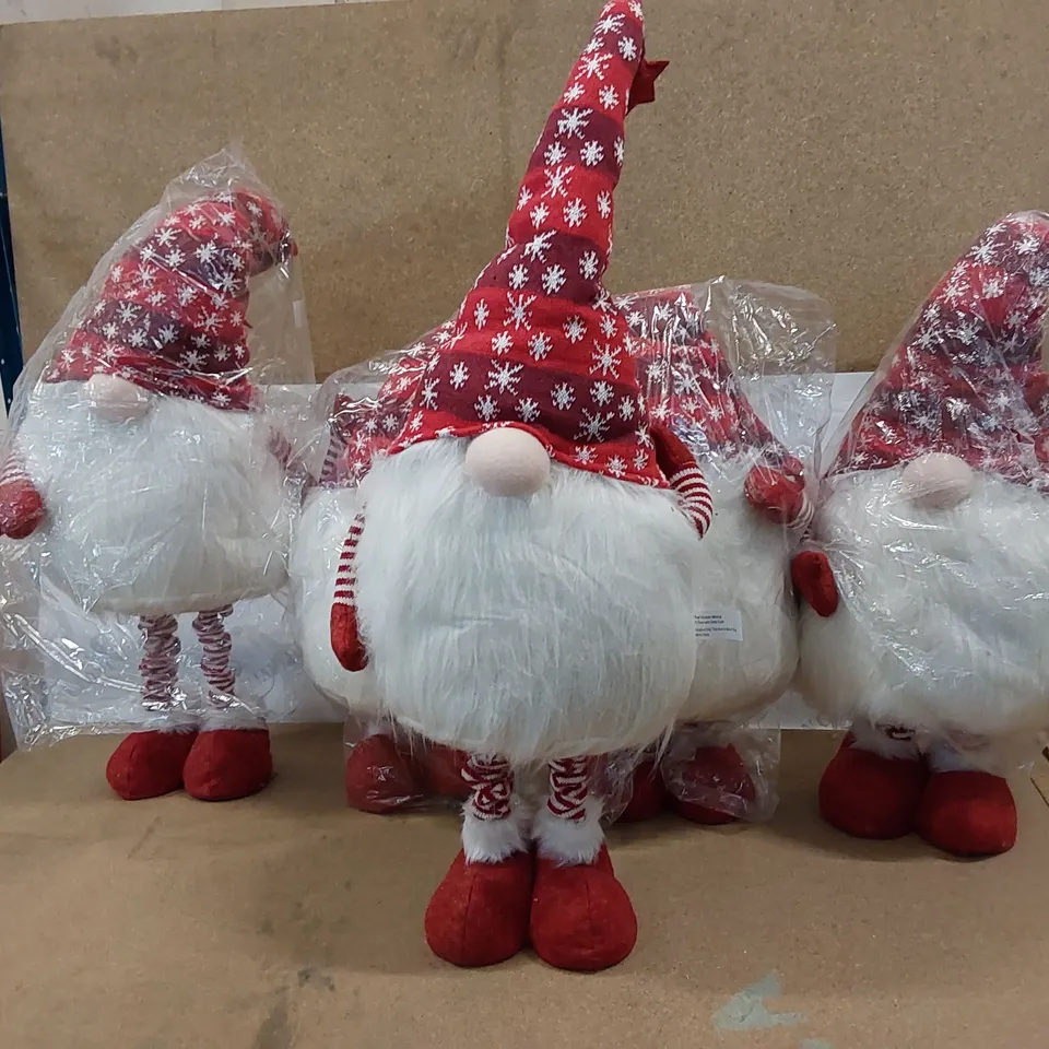 BOX OF 5 SANTA CLAUSE DECORATIONS (1 BOX)